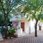 One-bedroom With Terrace In 3542-3 Appartement